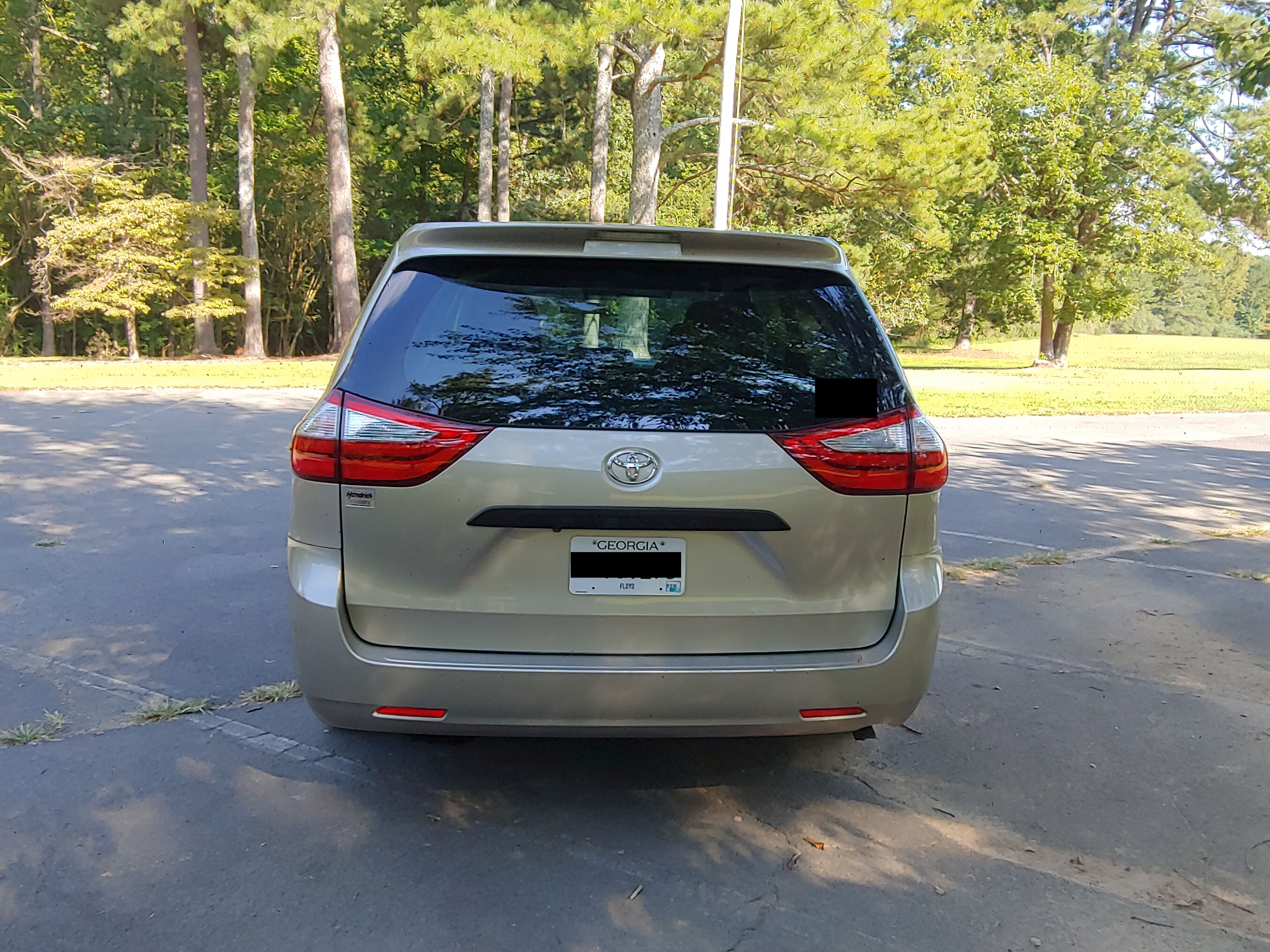 Used 2017 Toyota Sienna L FWD image 5