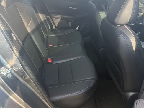 Used 2023 Nissan Sentra SR w/ SR Premium Package image 12