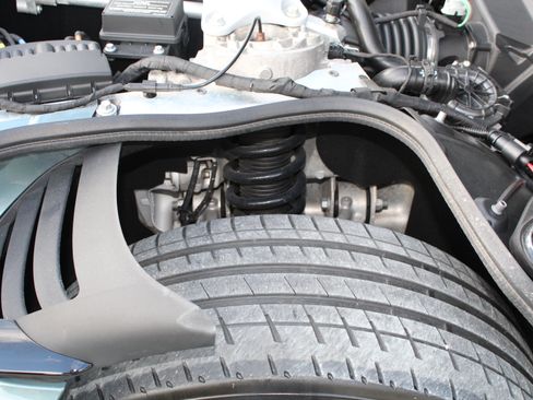 Used 2018 Aston Martin DB11 V12 image 16