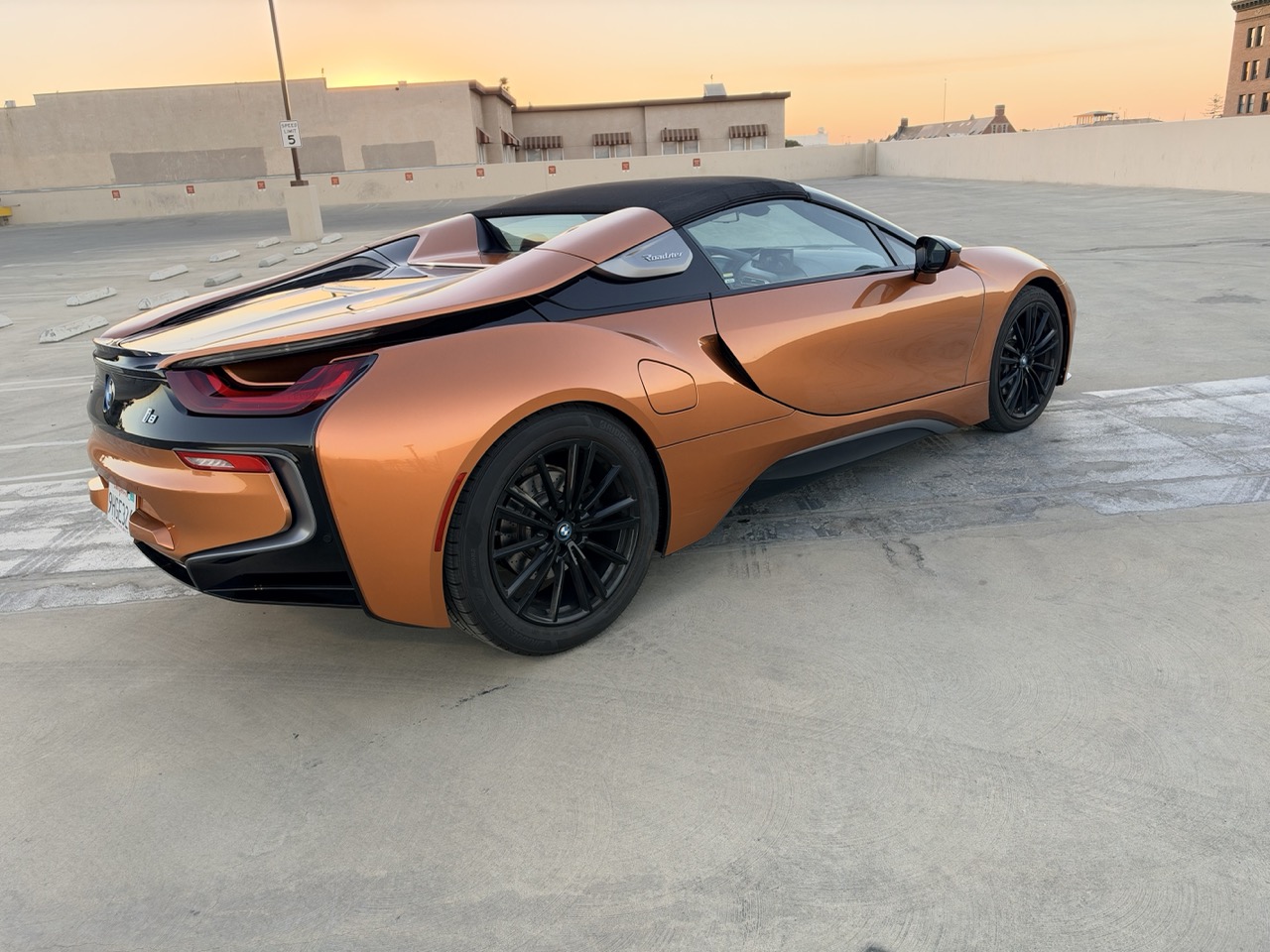 Used 2019 BMW i8 Roadster AWD/4WD image 5