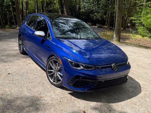Used 2024 Volkswagen Golf R image 1