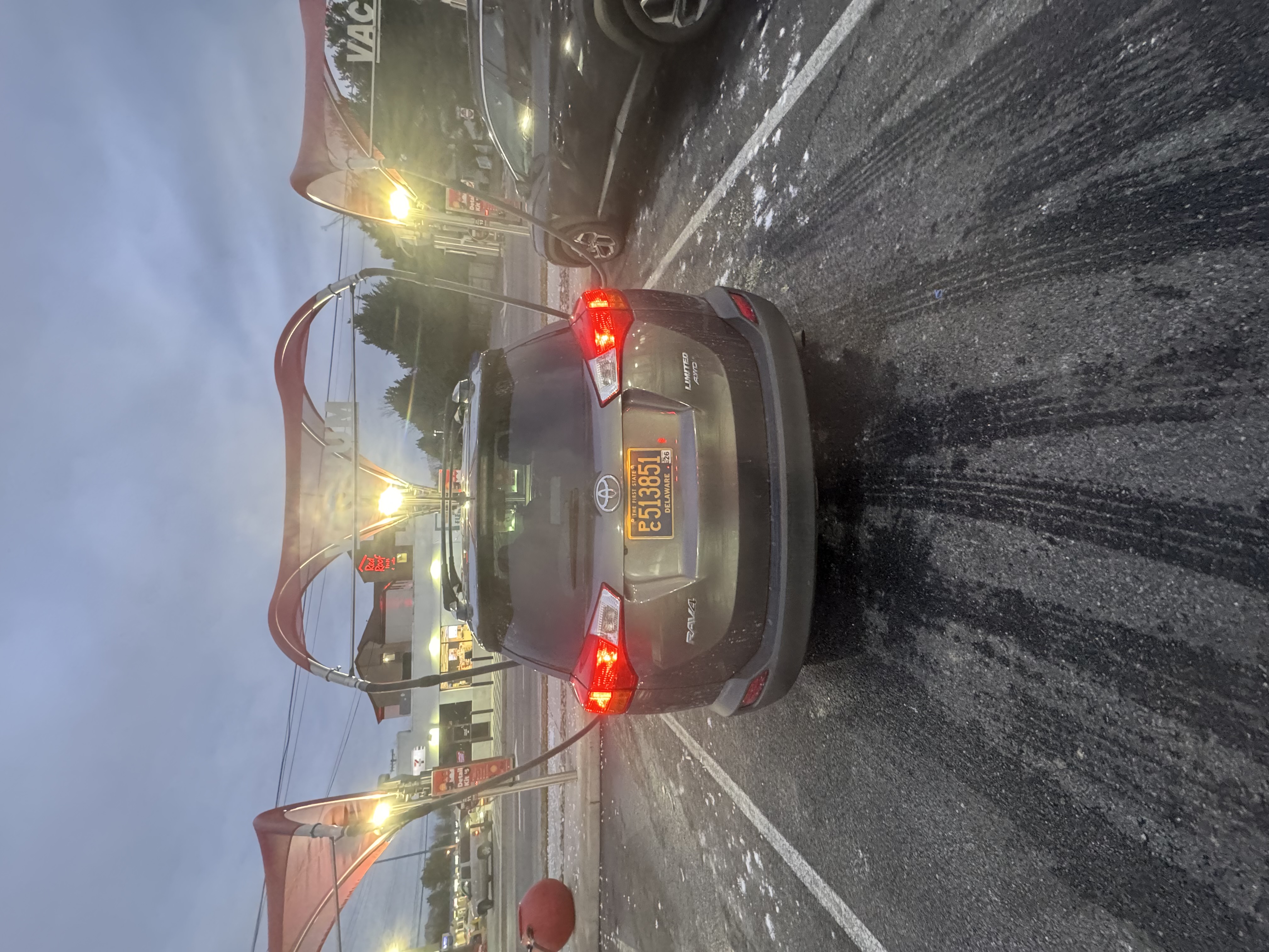 Used 2015 Toyota RAV4 Limited w/ Technology Package AWD/4WD image 4