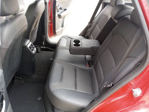 Used 2019 Kia Niro EX image 27