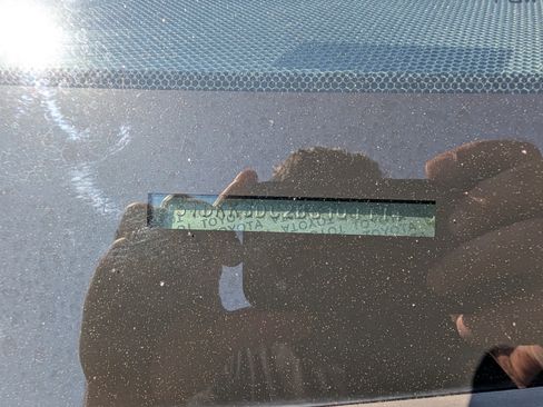 Used 2011 Toyota Sienna LE w/ Towing Pkg image 9