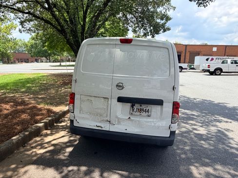 Used 2015 Nissan NV200 S FWD image 12