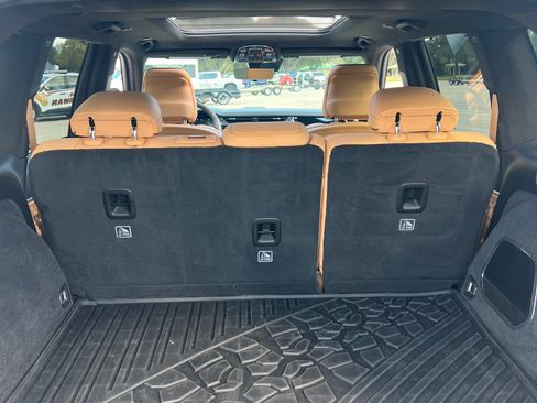 Used 2024 Jeep Grand Cherokee Summit image 12