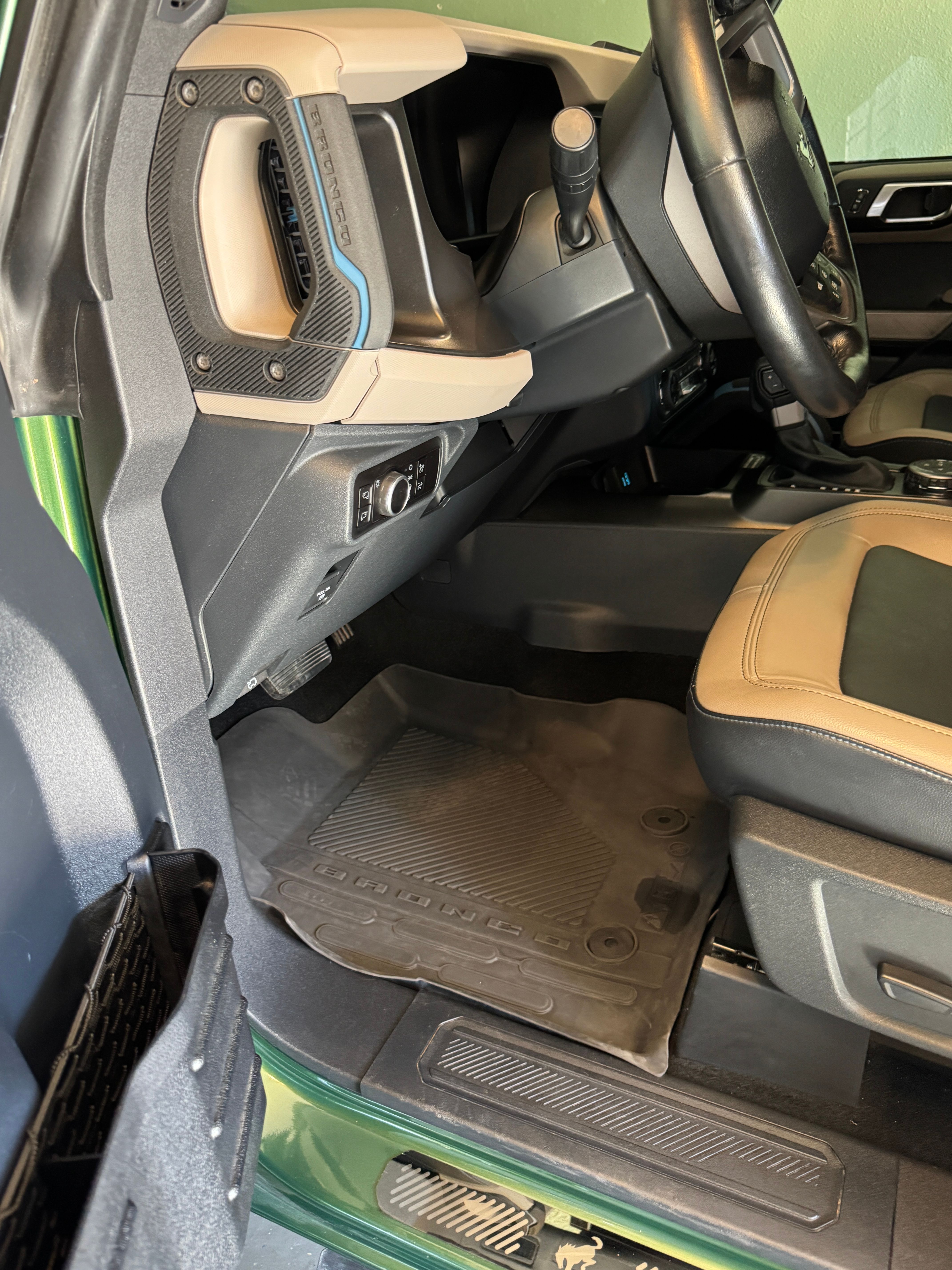 Used 2023 Ford Bronco Wildtrak AWD/4WD image 27