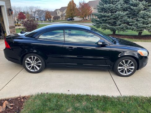 Used 2011 Volvo C70 T5 image 8