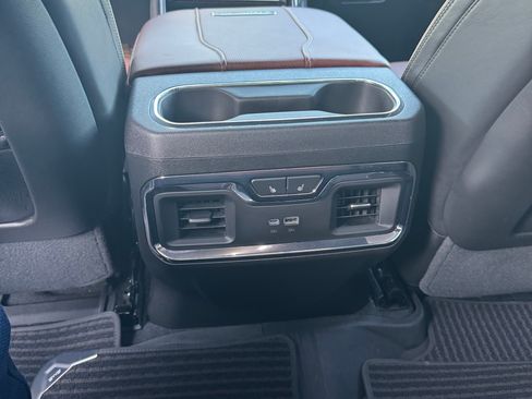 Used 2024 GMC Sierra 3500 Denali Ultimate AWD/4WD image 13