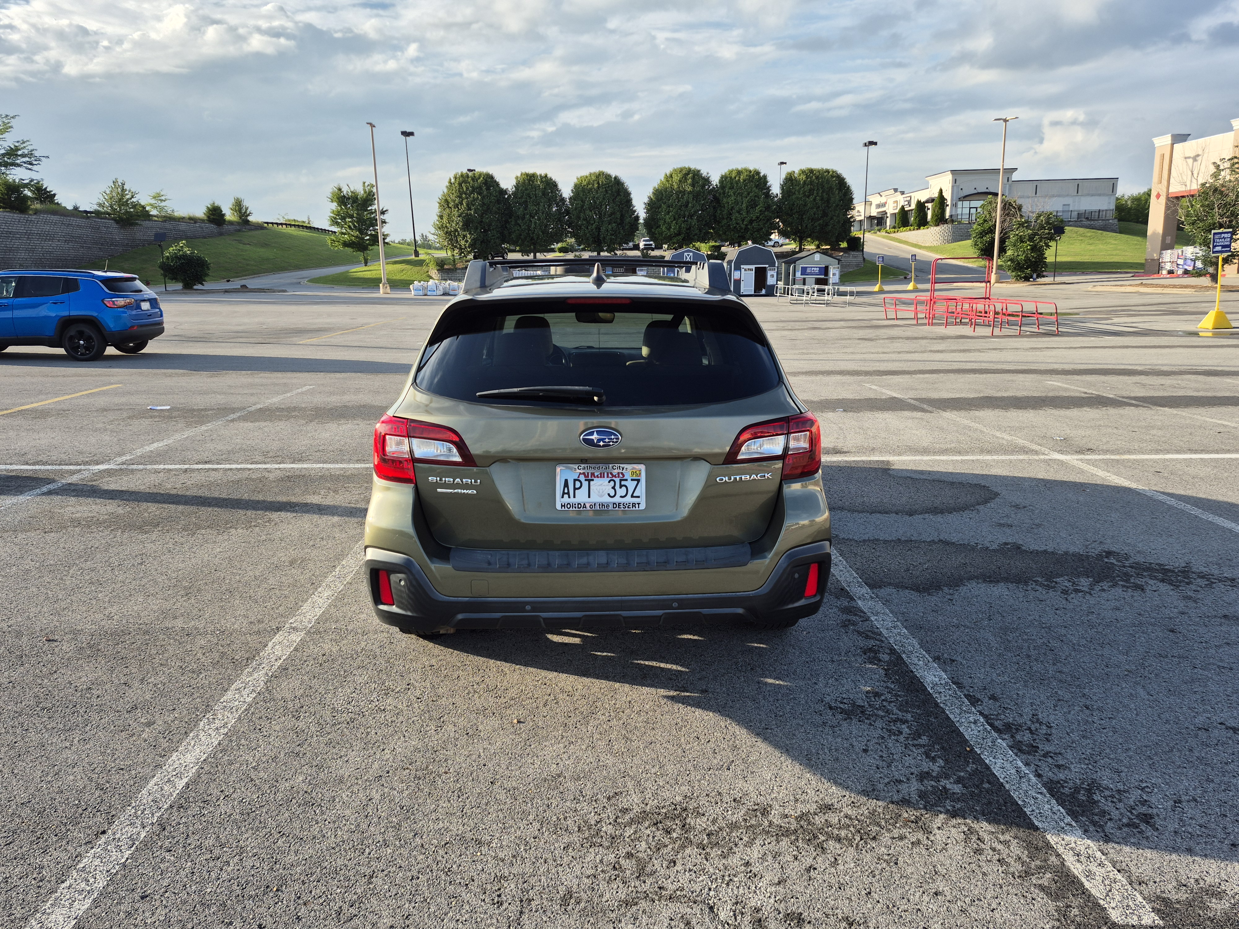 Used 2018 Subaru Outback 2.5i Limited AWD/4WD image 4