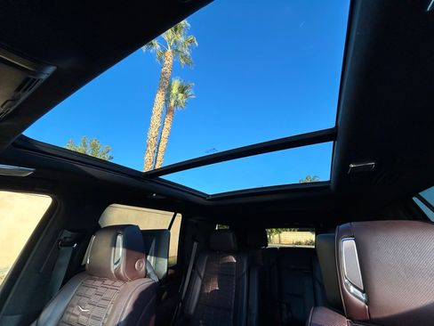 Used 2022 Cadillac Escalade Sport Platinum image 23