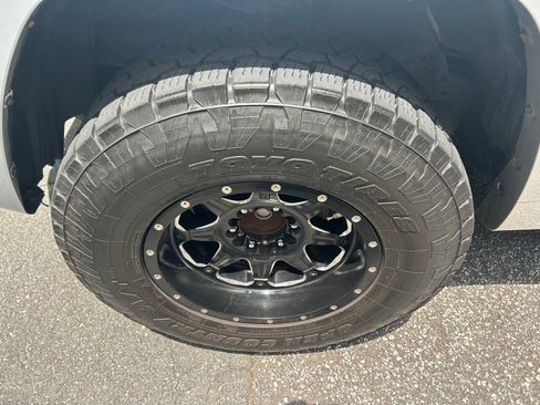 Used 2010 Toyota 4Runner SR5 RWD image 8