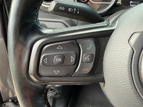 Used 2021 Jeep Wrangler Unlimited Sport AWD/4WD image 13