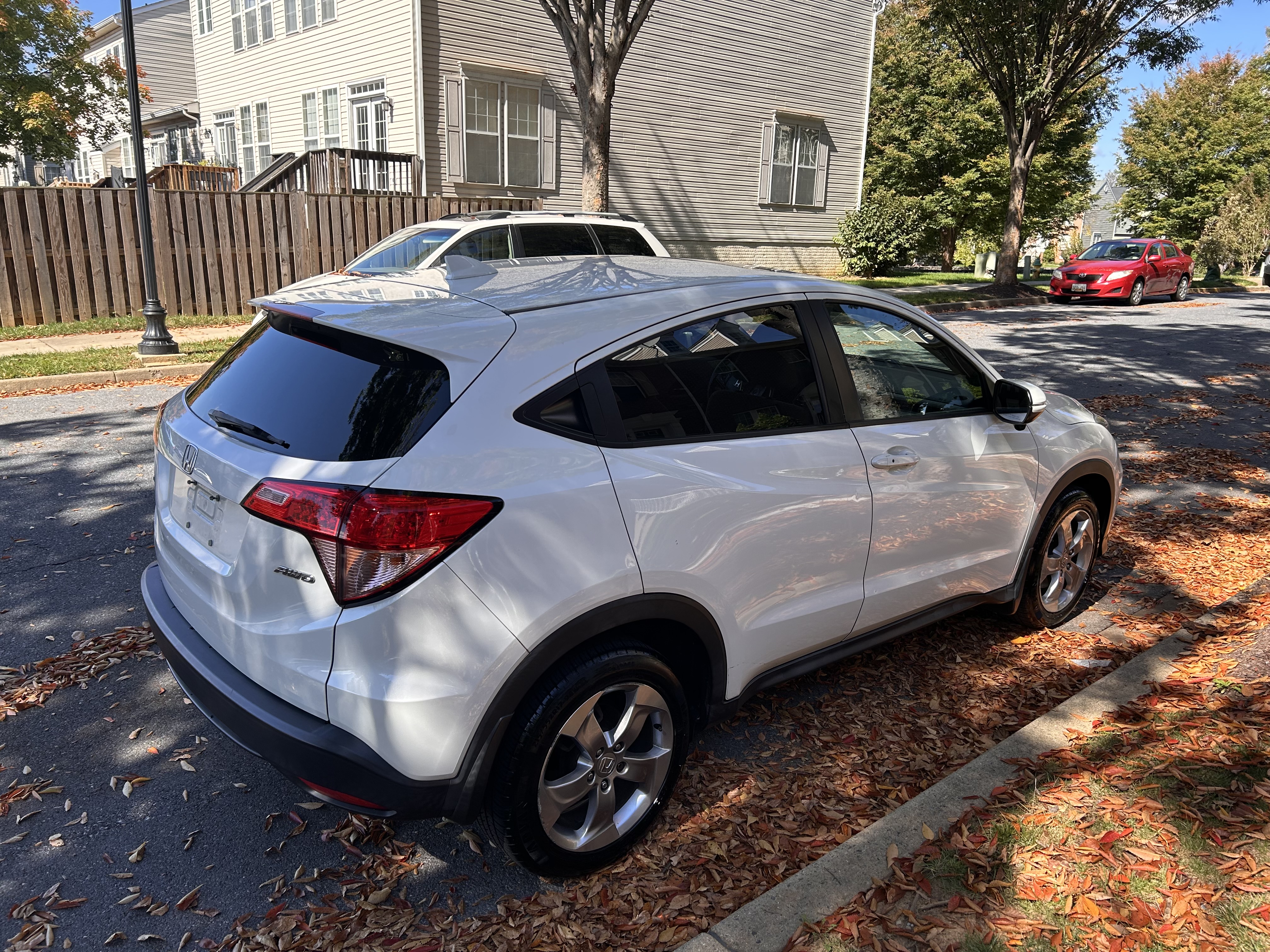 Used 2017 Honda HR-V EX image 8
