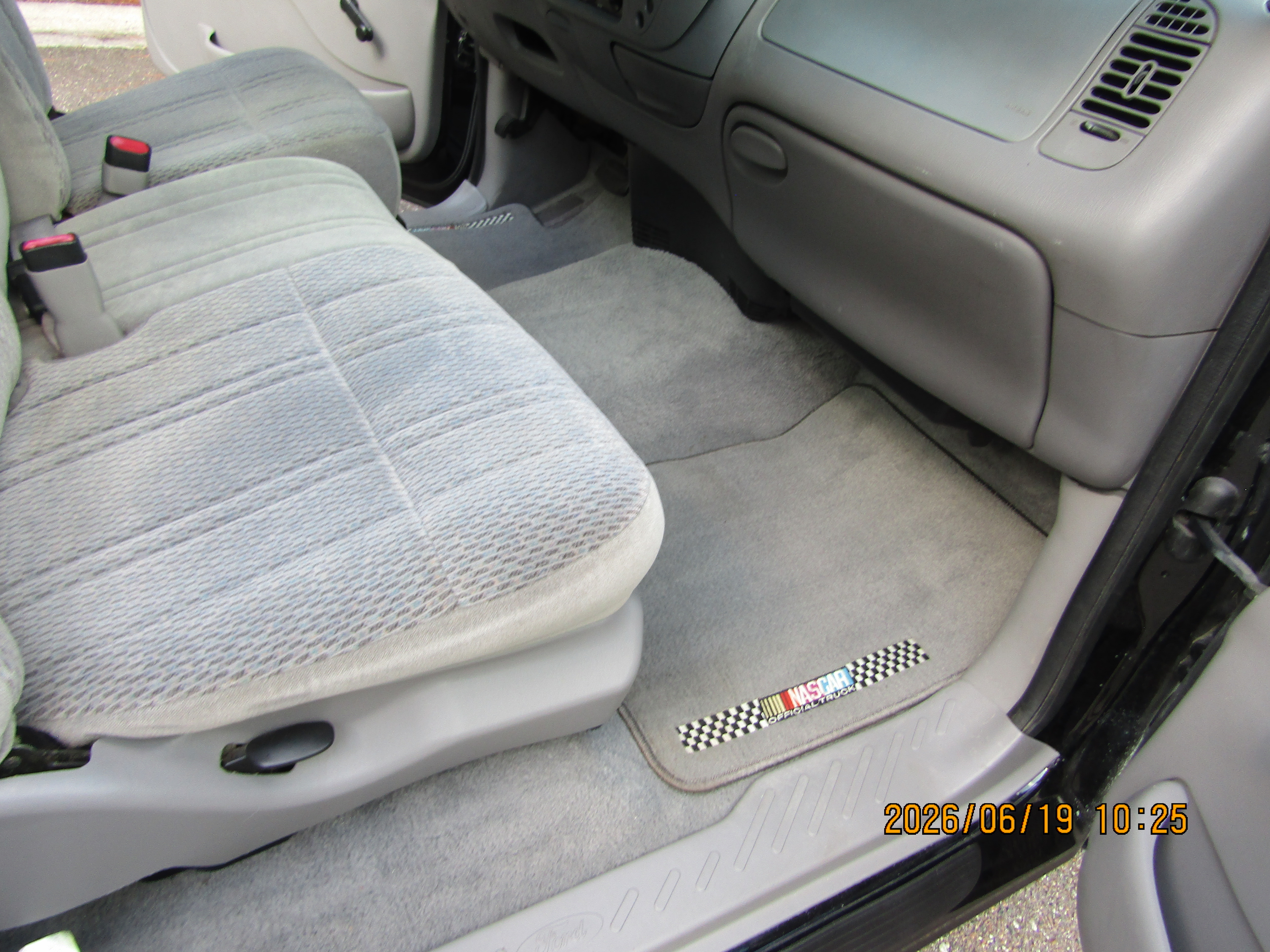 Used 1998 Ford F150 2WD Regular Cab image 27