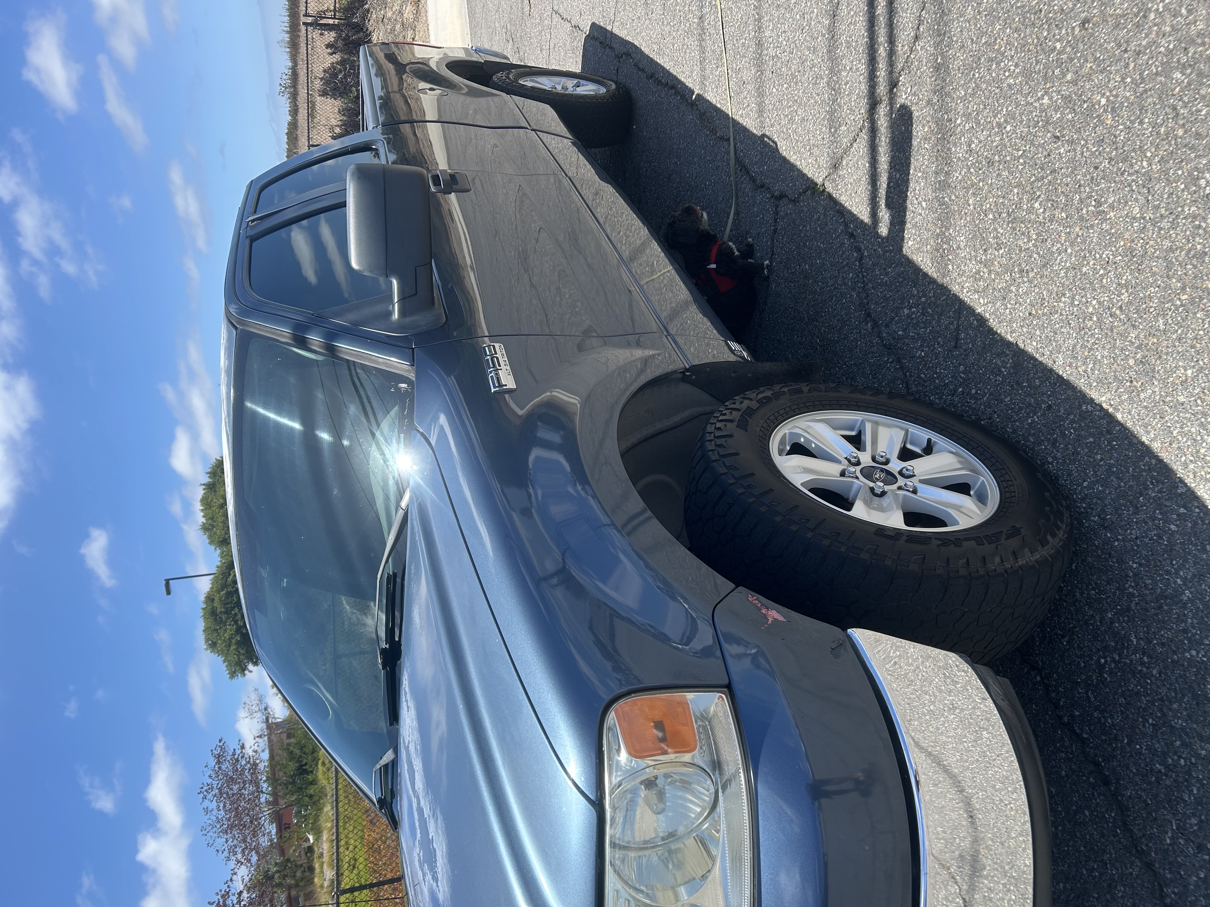 Used 2005 Ford F150 XLT AWD/4WD image 6