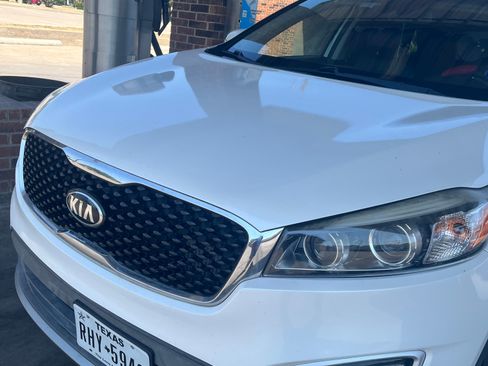 Used 2018 Kia Sorento EX w/ EX Advanced Touring Package FWD image 1