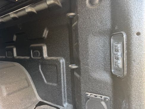 Used 2024 Chevrolet Silverado 1500 High Country w/ Technology Package image 17