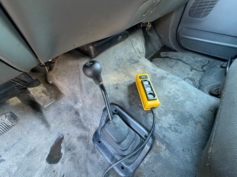 Used 2006 Ford F350 XL image 17