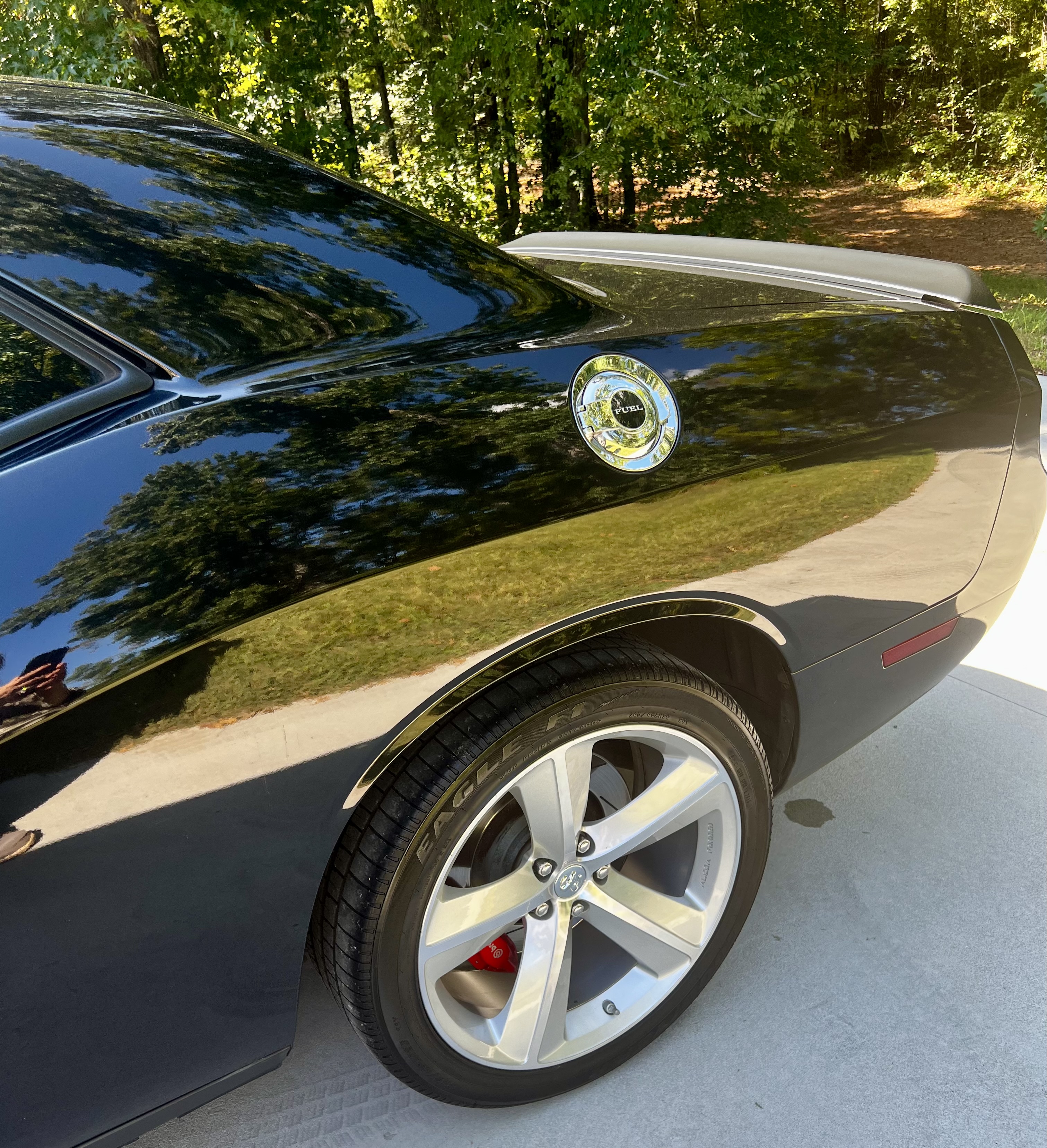 Used 2009 Dodge Challenger SRT8 w/ SRT Option Group II RWD image 8