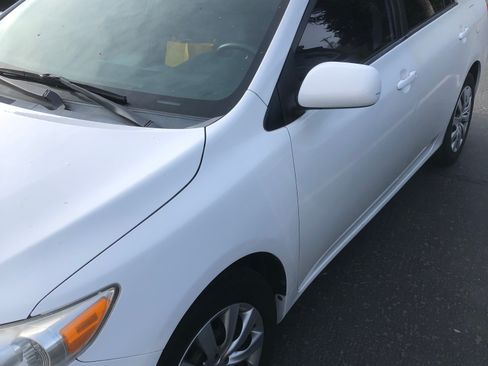 Used 2012 Toyota Corolla LE image 9