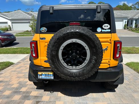 Used 2022 Ford Bronco Outer Banks w/ Sasquatch Package AWD/4WD image 5