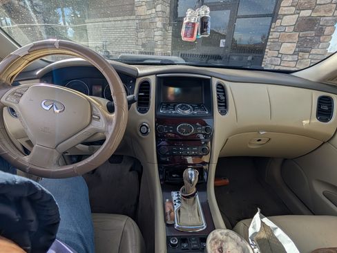 Used 2010 INFINITI EX35 Journey image 10