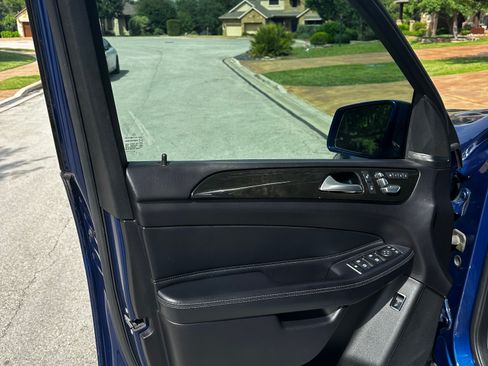 Used 2017 Mercedes-Benz GLE 350 4MATIC image 5