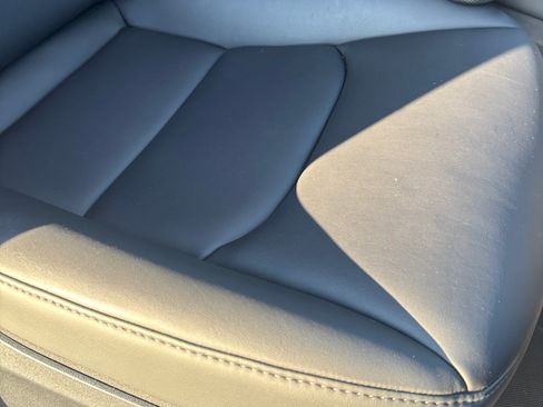 Used 2023 Tesla Model Y Performance image 13