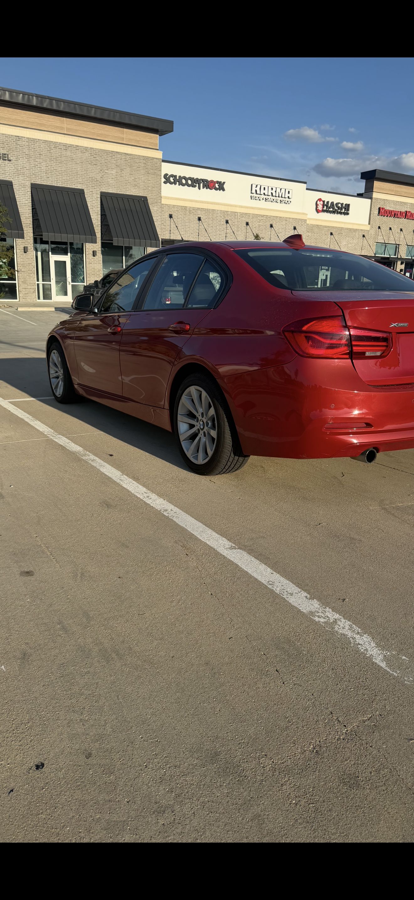 Used 2016 BMW 320i xDrive Sedan w/ Premium Package AWD/4WD image 5