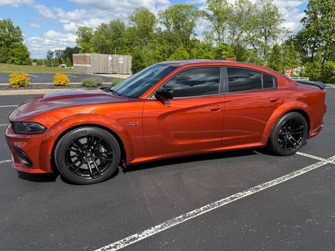 Used 2023 Dodge Charger Scat Pack RWD image 4