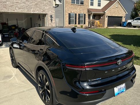 Used 2025 Toyota Crown Platinum image 9