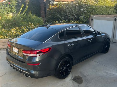 Used 2020 Kia Optima LX image 4