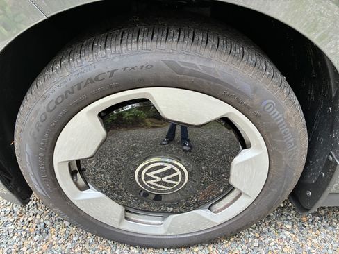 Used 2025 Volkswagen ID. Buzz Pro S image 28