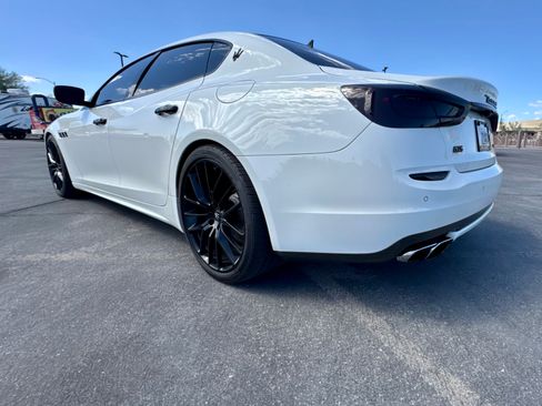 Used 2014 Maserati Quattroporte GTS RWD image 10