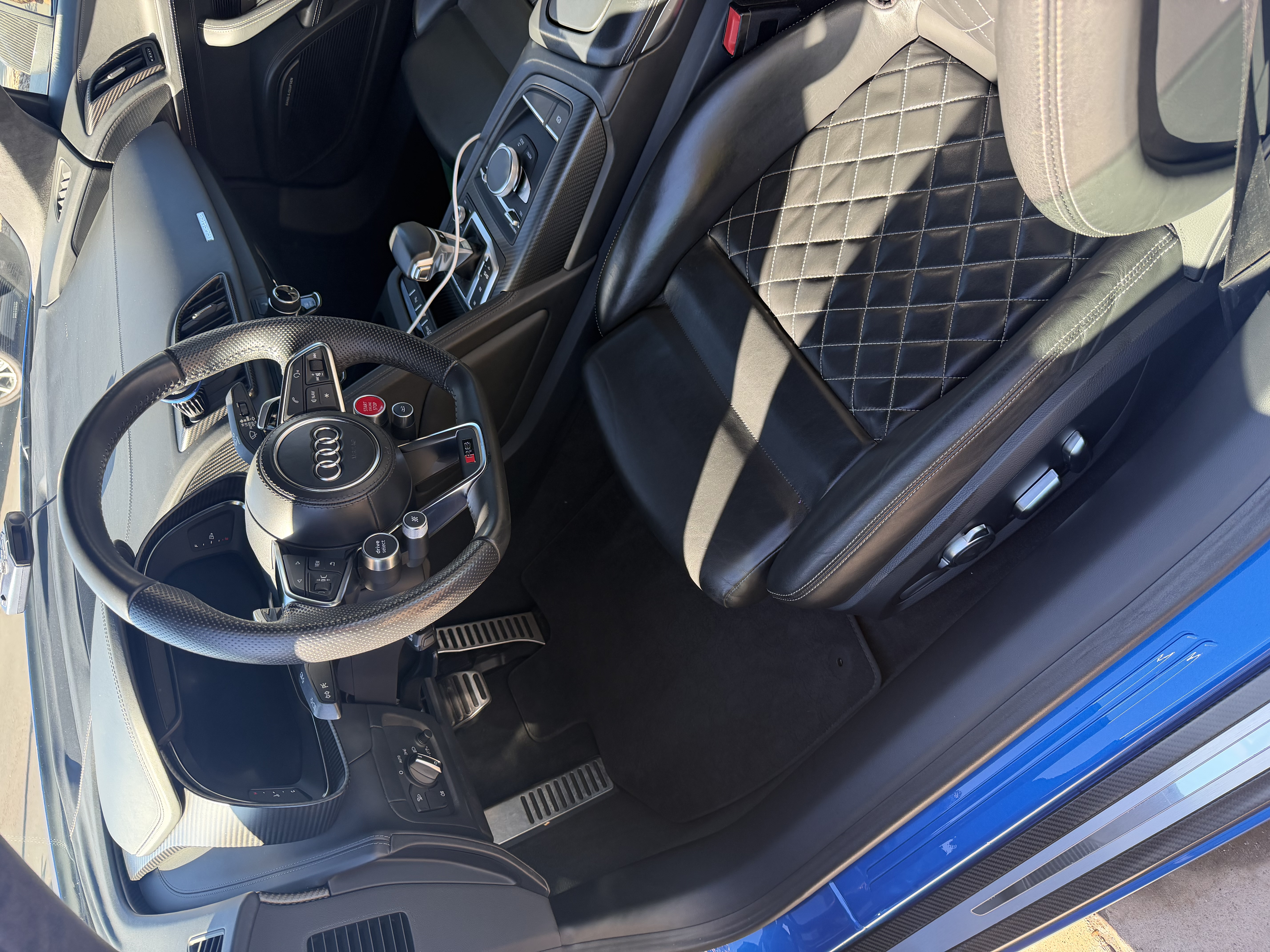 Used 2017 Audi R8 V10 plus AWD/4WD image 5