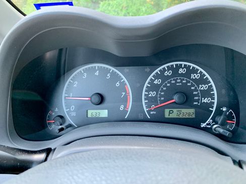 Used 2009 Toyota Corolla FWD image 6