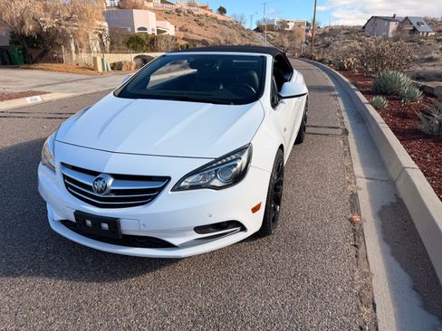 Used 2019 Buick Cascada Premium image 5