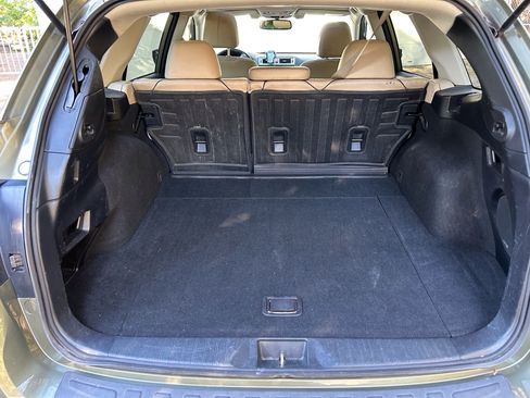 Used 2016 Subaru Outback 2.5i Limited AWD/4WD image 10