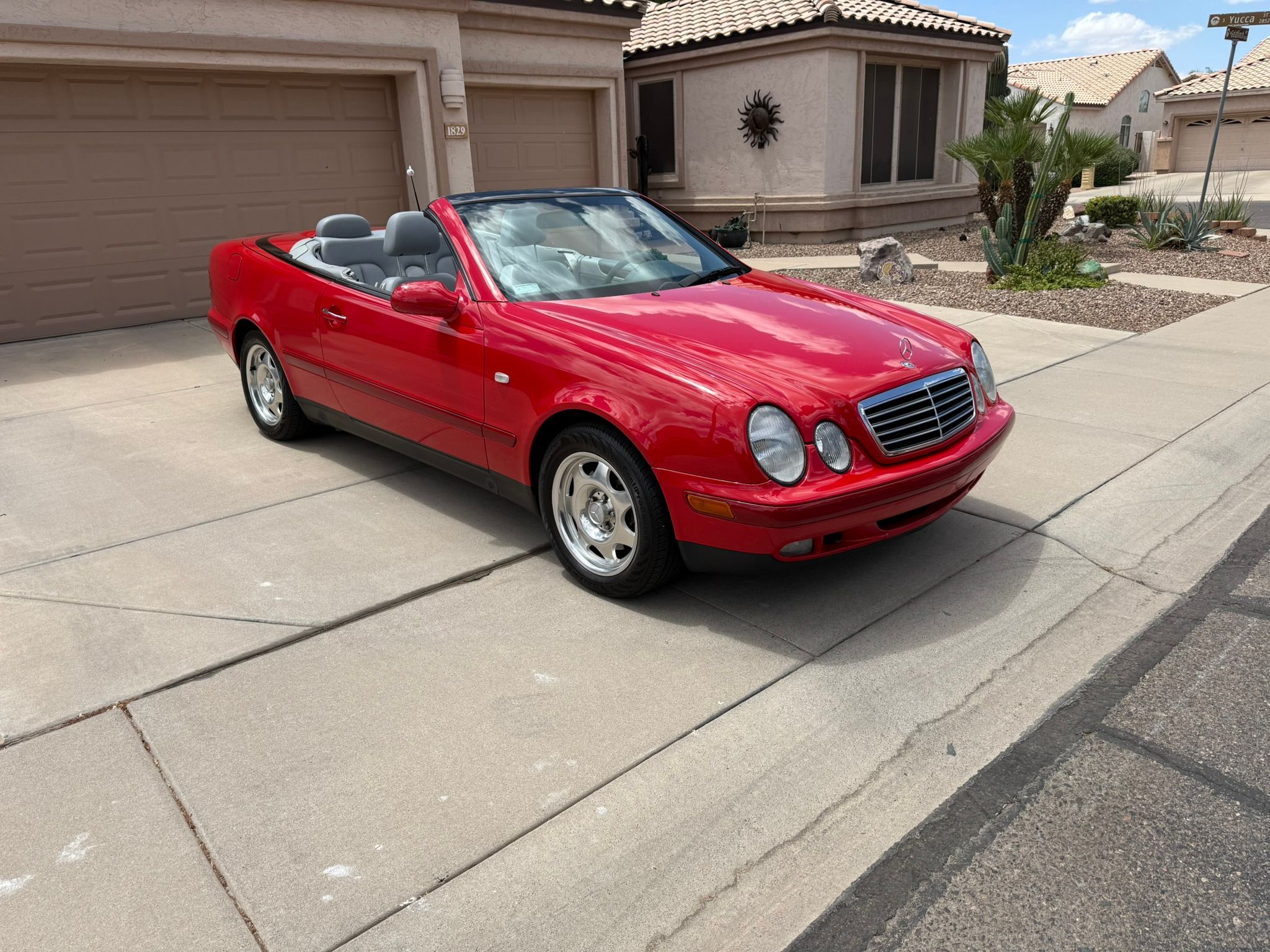 Used 1999 Mercedes-Benz CLK 320 Cabriolet image 11