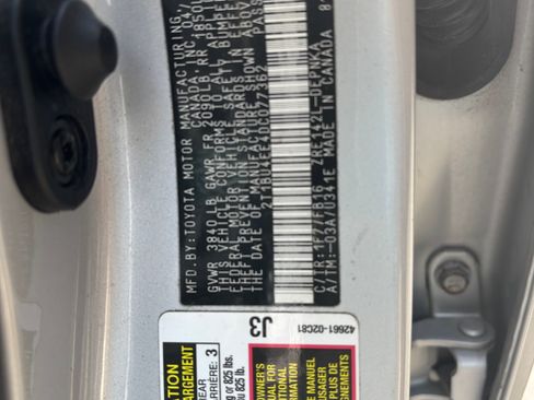 Used 2013 Toyota Corolla LE image 11