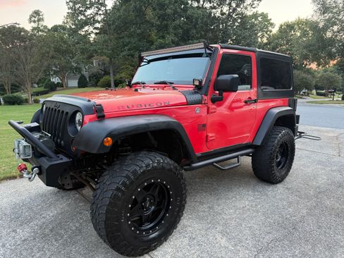 Used 2013 Jeep Wrangler Rubicon w/ PWR Convenience Group image 4