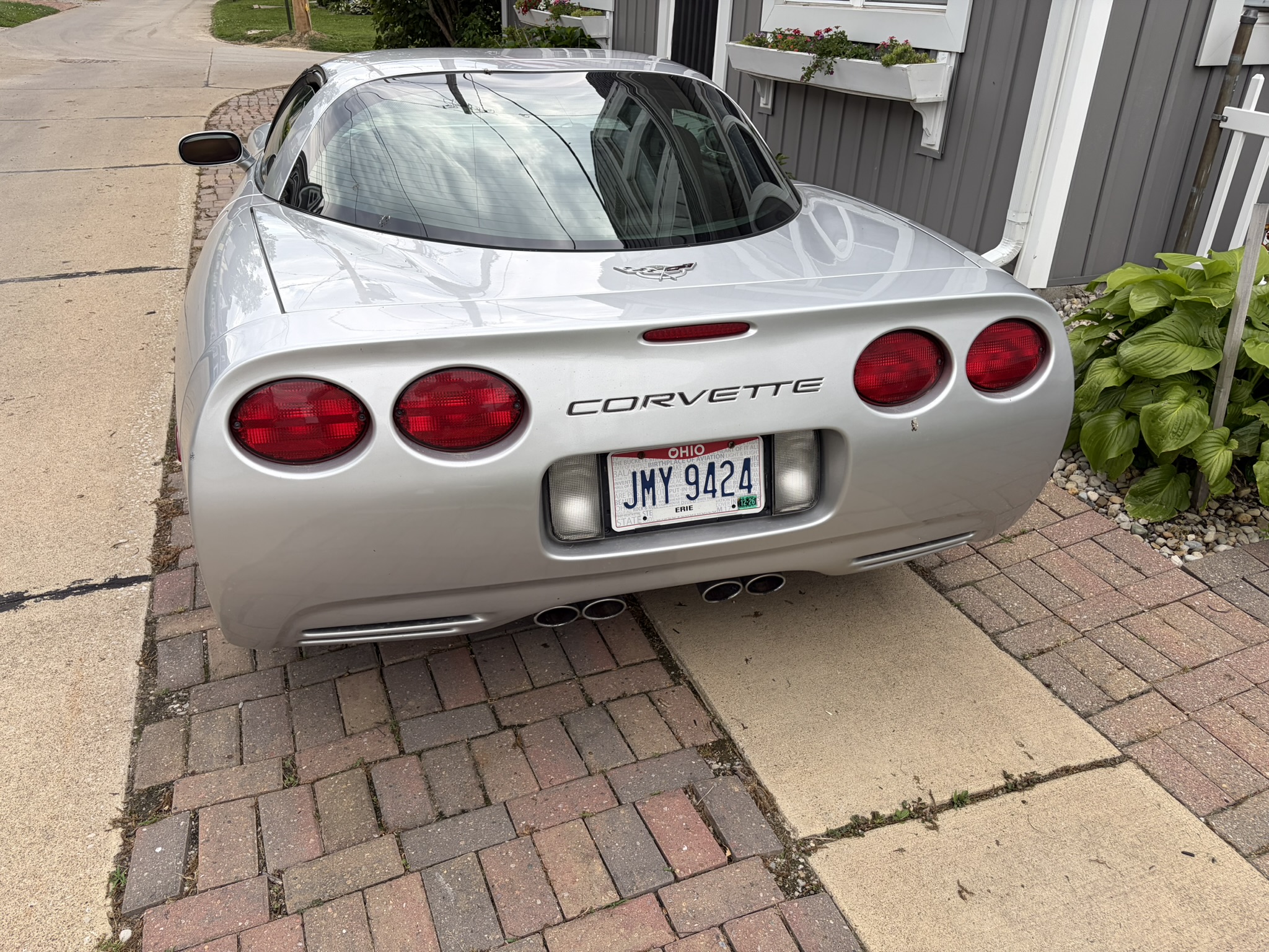 Used 2003 Chevrolet Corvette Coupe w/ Preferred Equipment Group RWD image 5