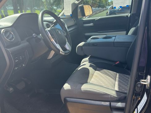 Used 2020 Toyota Tundra SR5 AWD/4WD image 8