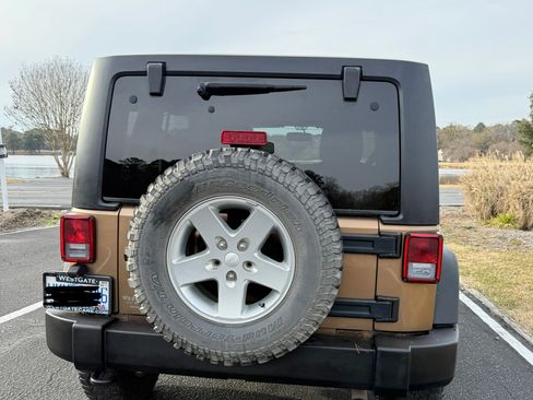 Used 2015 Jeep Wrangler Unlimited Sport w/ Quick Order Package 24S image 22