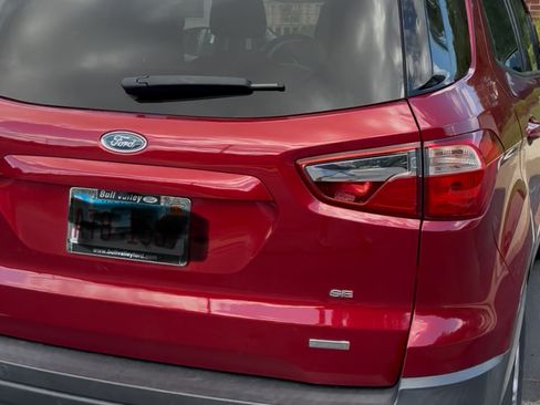 Used 2018 Ford EcoSport SE w/ SE Convenience Package image 4