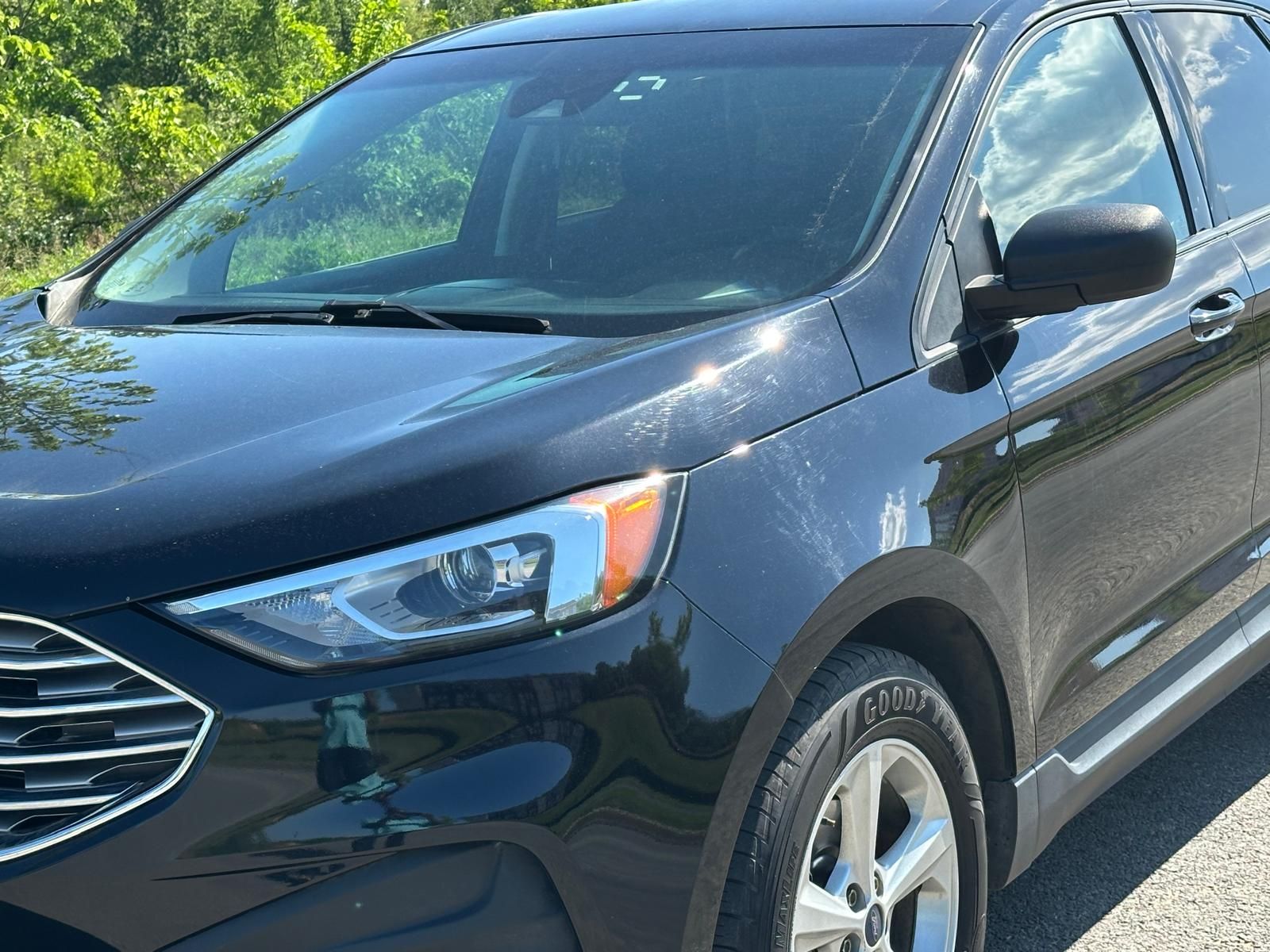 Used 2019 Ford Edge SE w/ Cargo Accessory Package FWD image 1