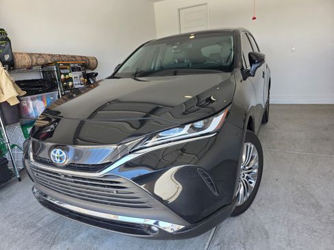Used 2024 Toyota Venza Limited AWD/4WD image 25