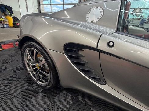 Used 2005 Lotus Elise RWD image 5
