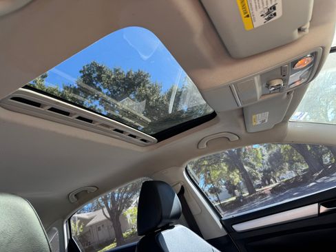 Used 2013 Volkswagen Passat 2.5 SE image 6